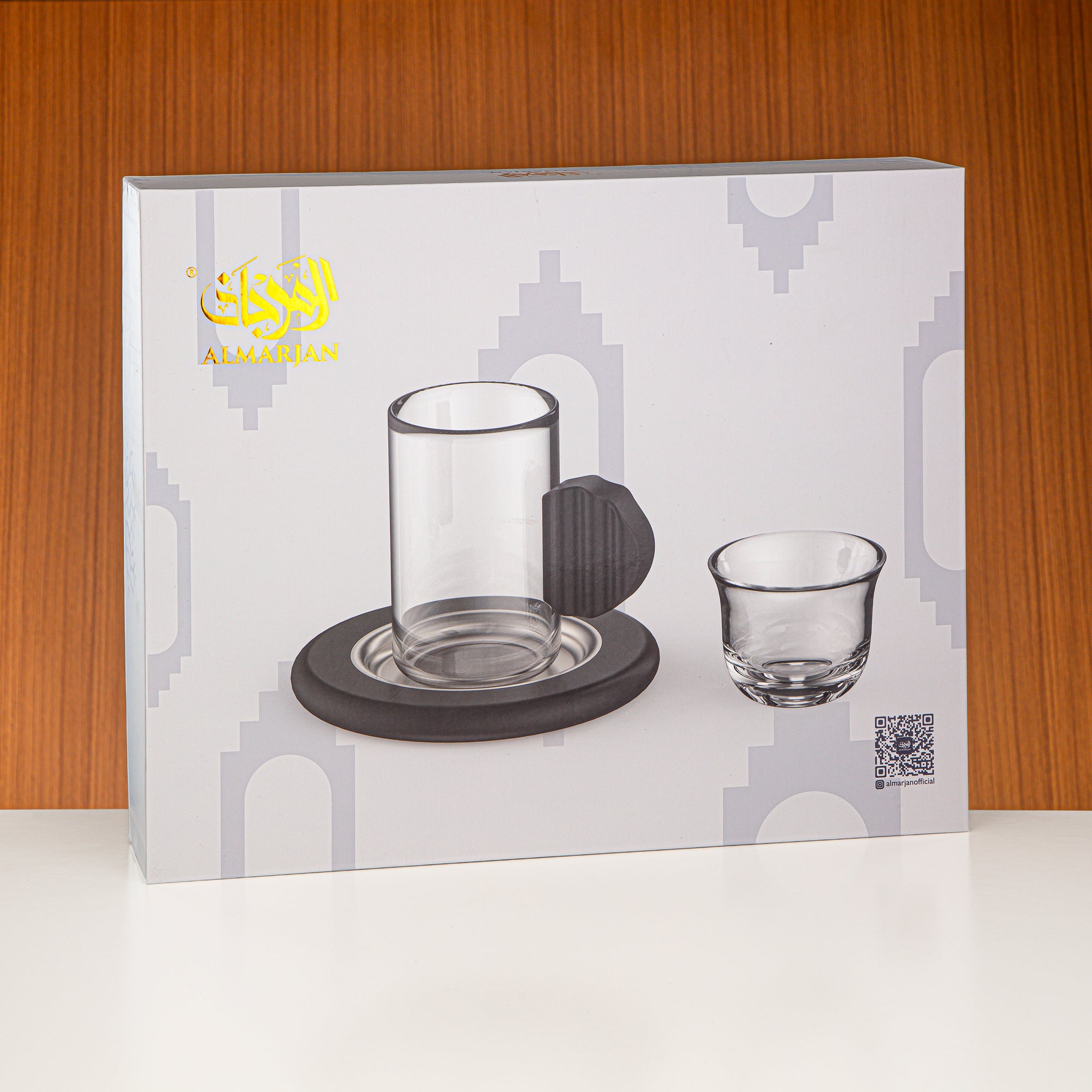 طقم شاي وقهوة المرجان 18 قطعة أكواب زجاج بوري سيليكات فضي وذهبي صحون ABS موديل FG820-18 C/G