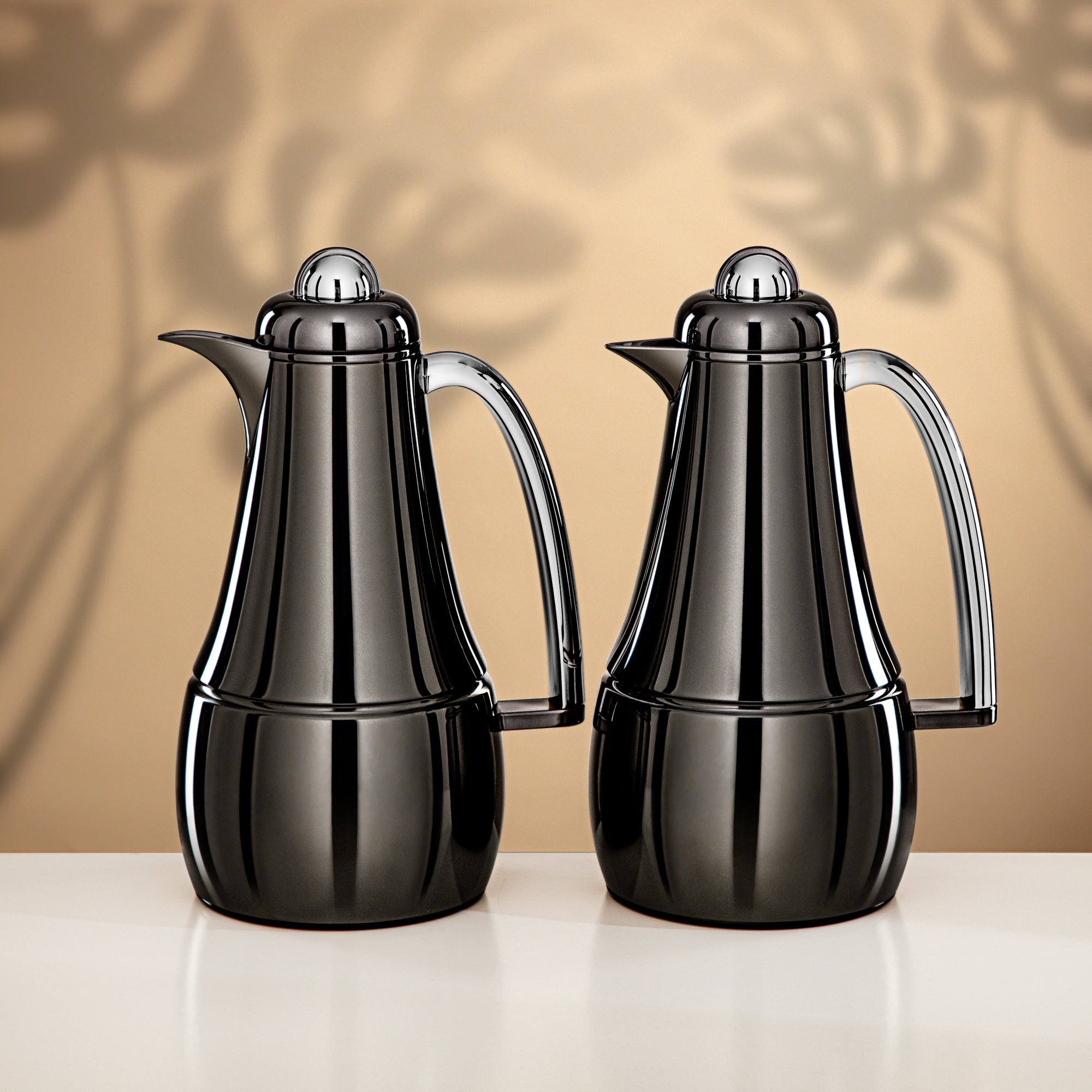 طقم ترامس المرجان 1 لتر + 1 لتر أسود فحمي وفضي