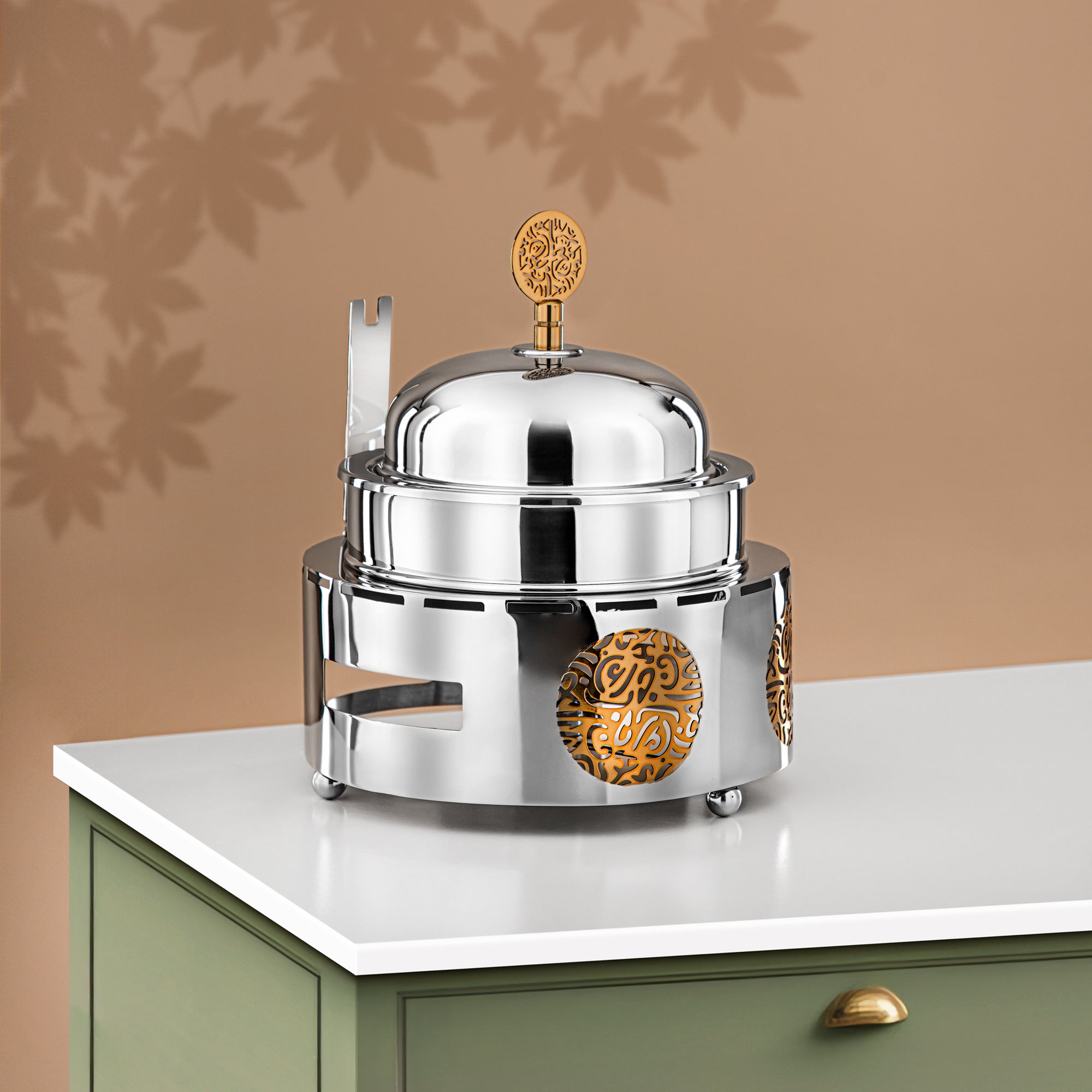 Almarjan Chafing Dish Stainless Steel 1.25L Silver & Gold (MD-3017) - Stylish Serveware