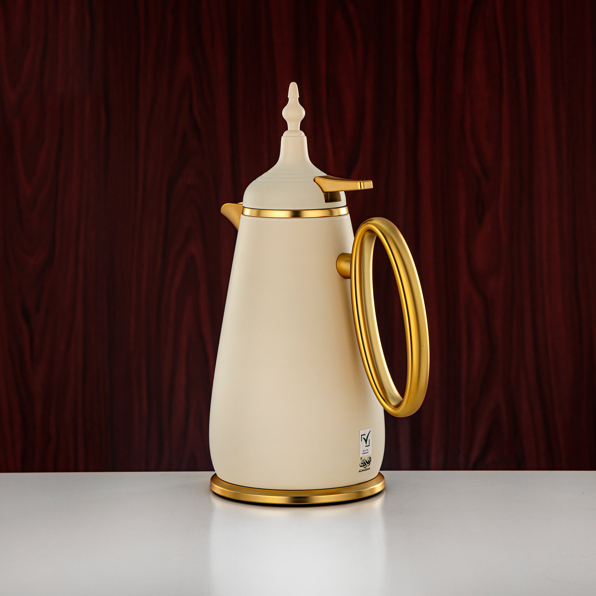 مجموعة طقم ترامس ألومرجان زر ضغط ABS بيج مطفي وذهبي مطفي 0.7 لتر + 1 لتر (UOP-A0700/B1000Q305YE22) - ترمس كلاسيكي