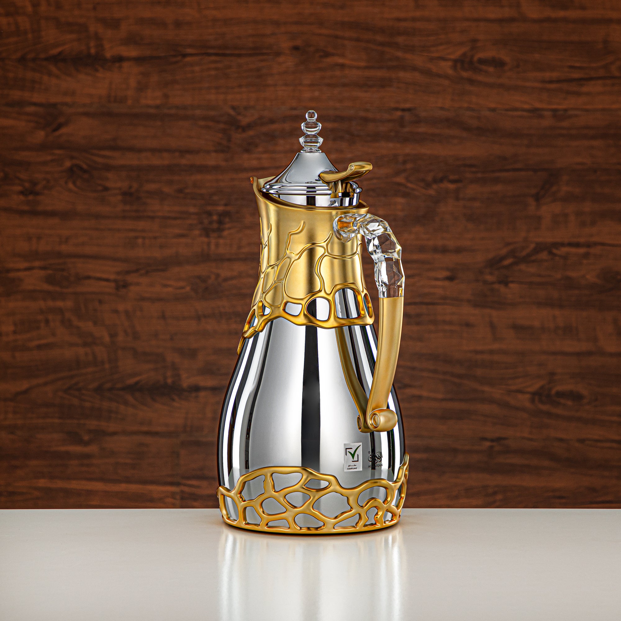 طقم ترامس المرجان بجسم معدني 0.7 لتر و1 لتر بمقبض ABS وأكريليك (VBC-0700/1000 CE22) – فضي وذهبي مطفي لتقديم الشاي والقهوة