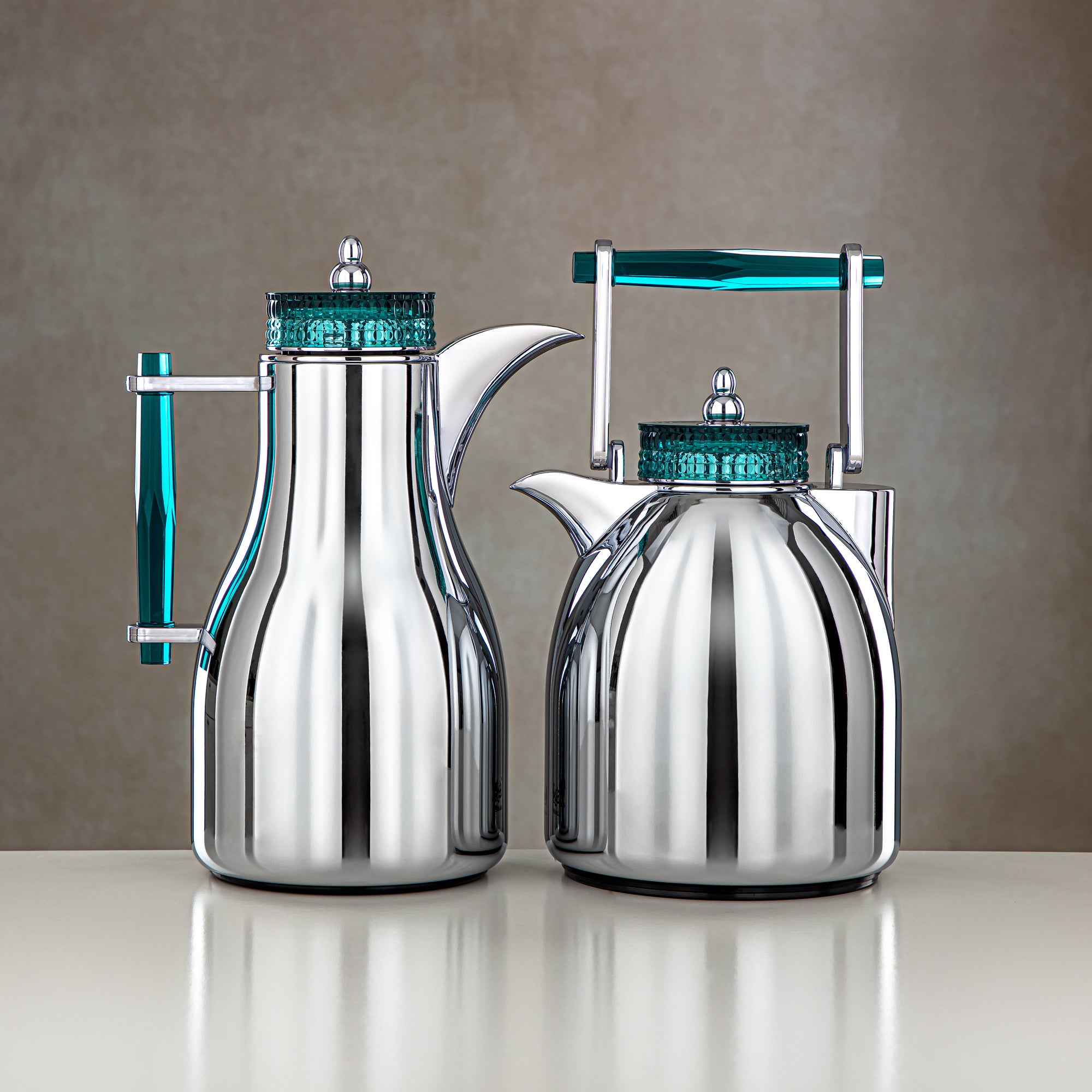 Almarjan 2 Pieces Vacuum Flask Set Silver & Green - FG804 AB-100 DG/C