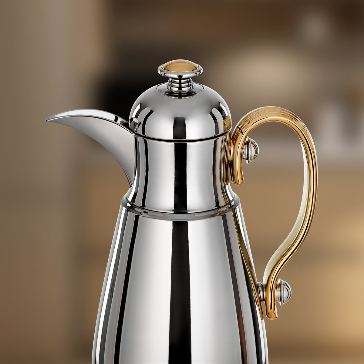 Almarjan Double Wall Vacuum Flask 0.7 Lit, Silver & Gold