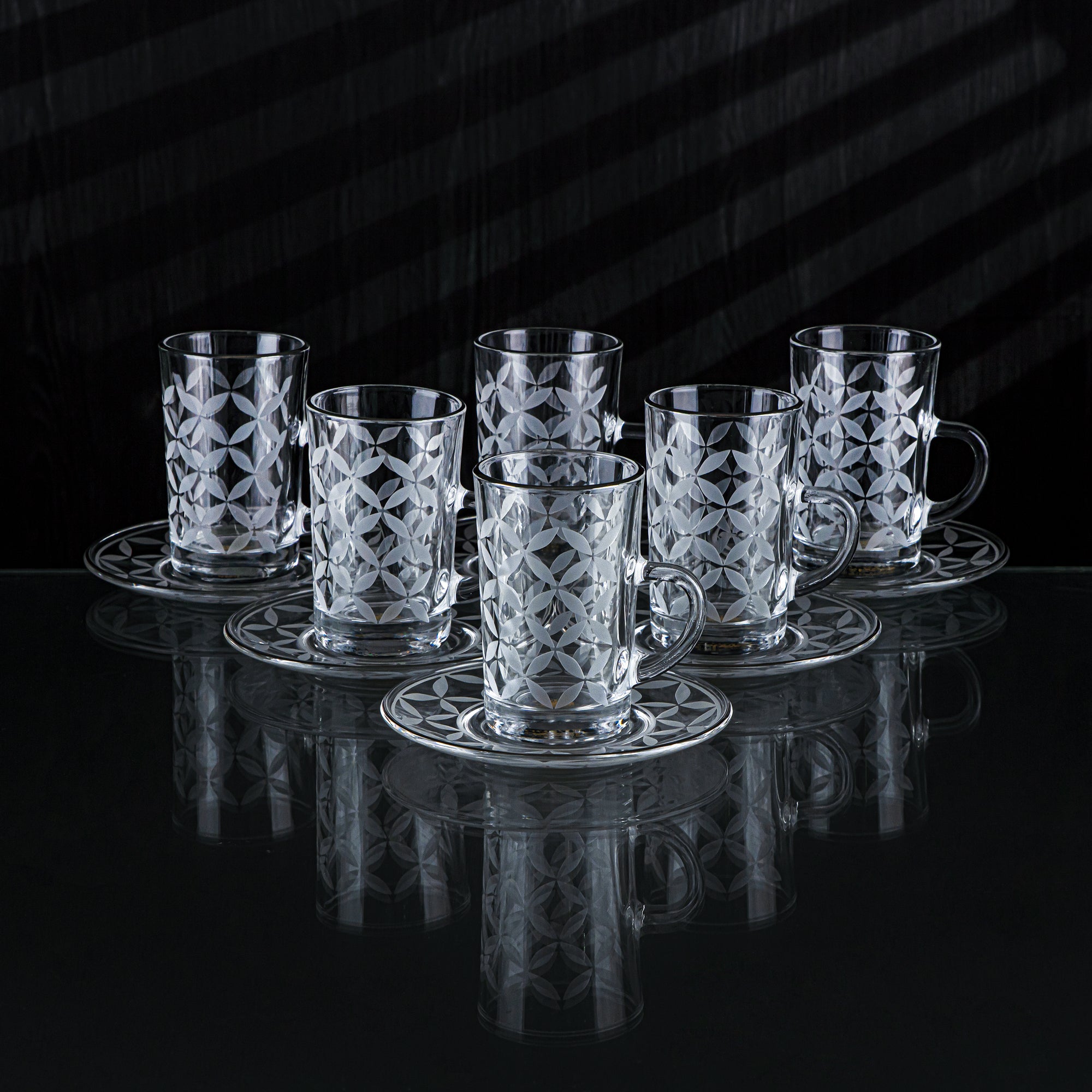 Almarjan 6 Pieces Crave Collection Glass Tea Cup With Silver Rim - GLS2630044