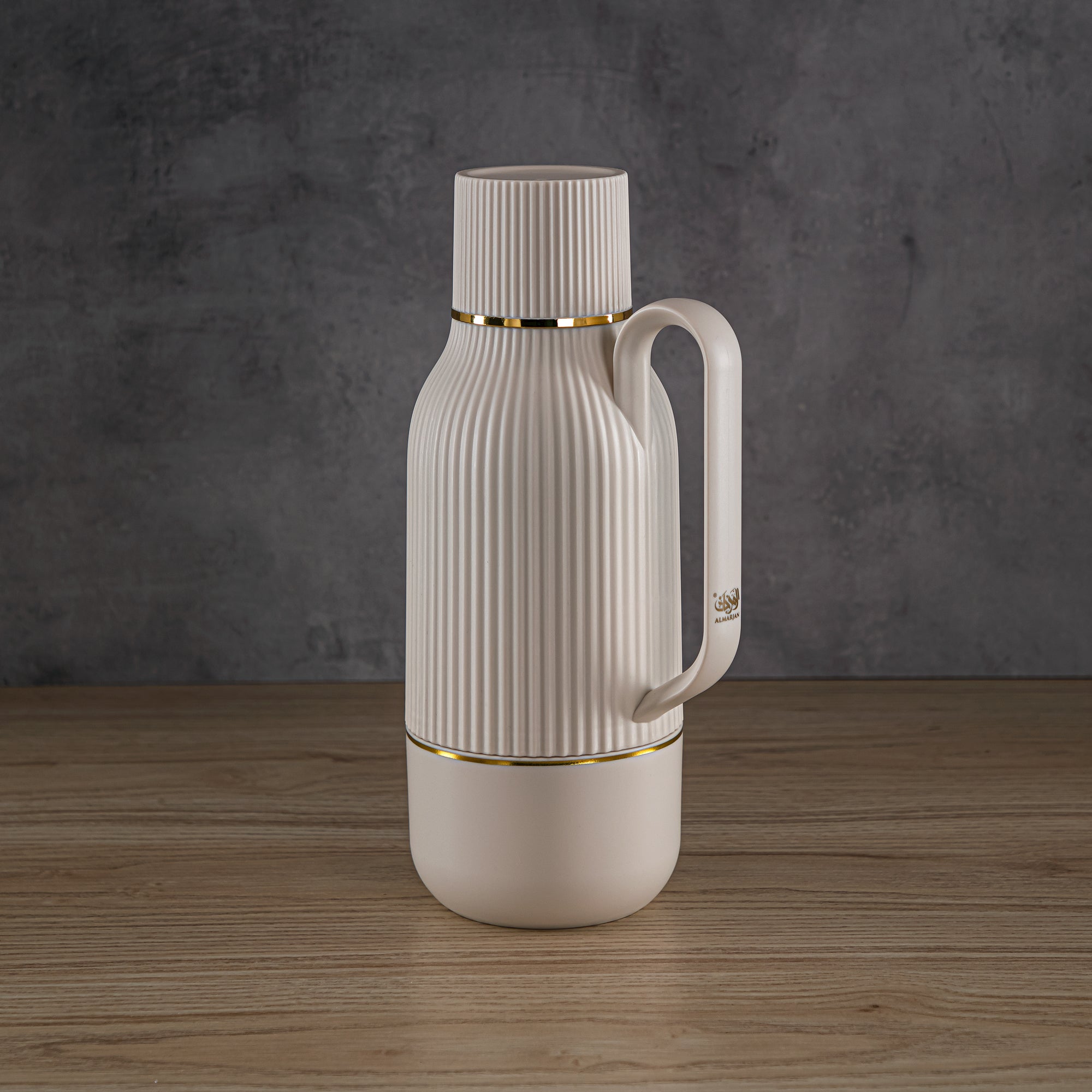 Almarjan 1 Liter Vacuum Flask Ivory & Gold - GT102 MIVG