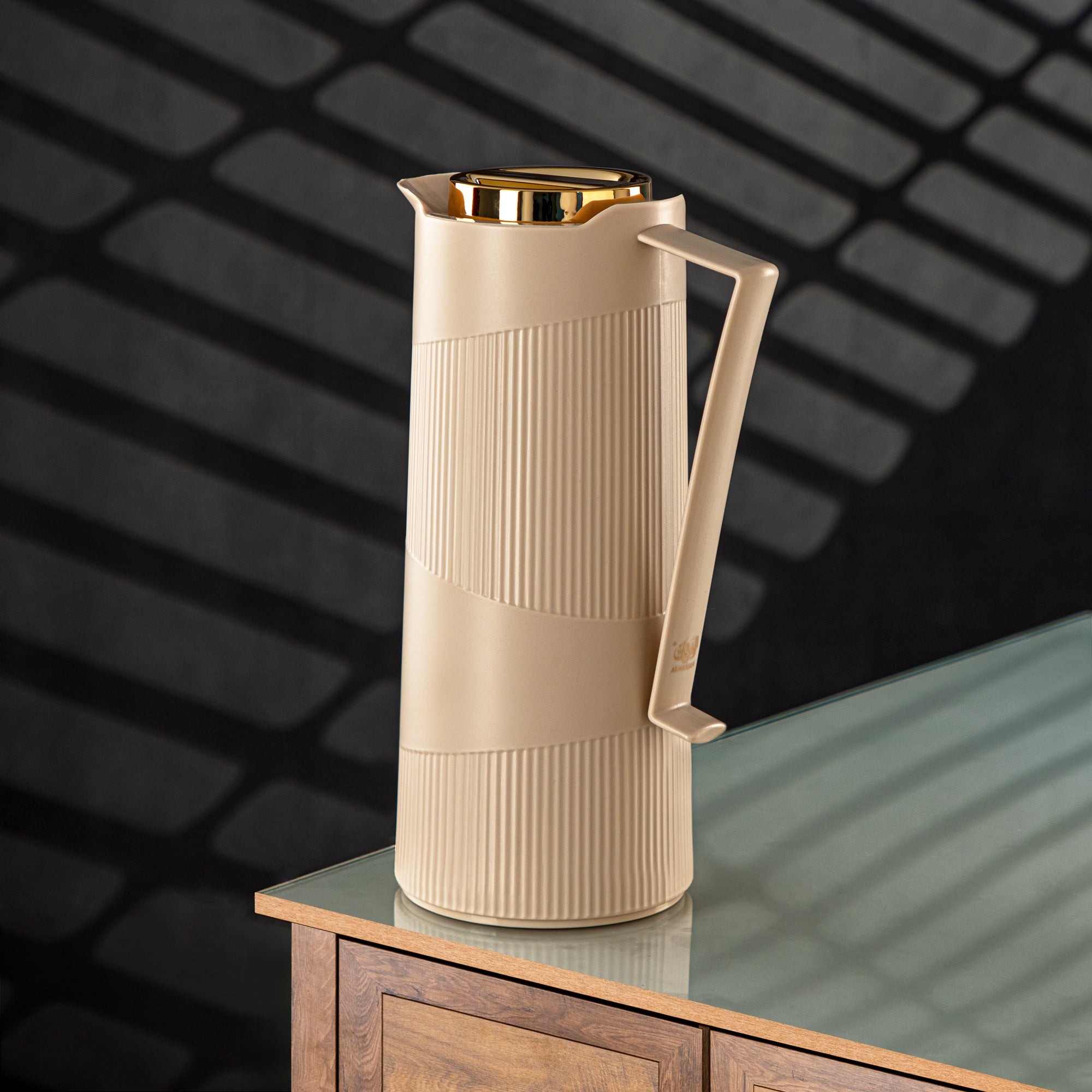 Almarjan Vacuum Flask Plastic 1L, Beige & Gold (GT119-100 BG/G) - Everyday Hospitality