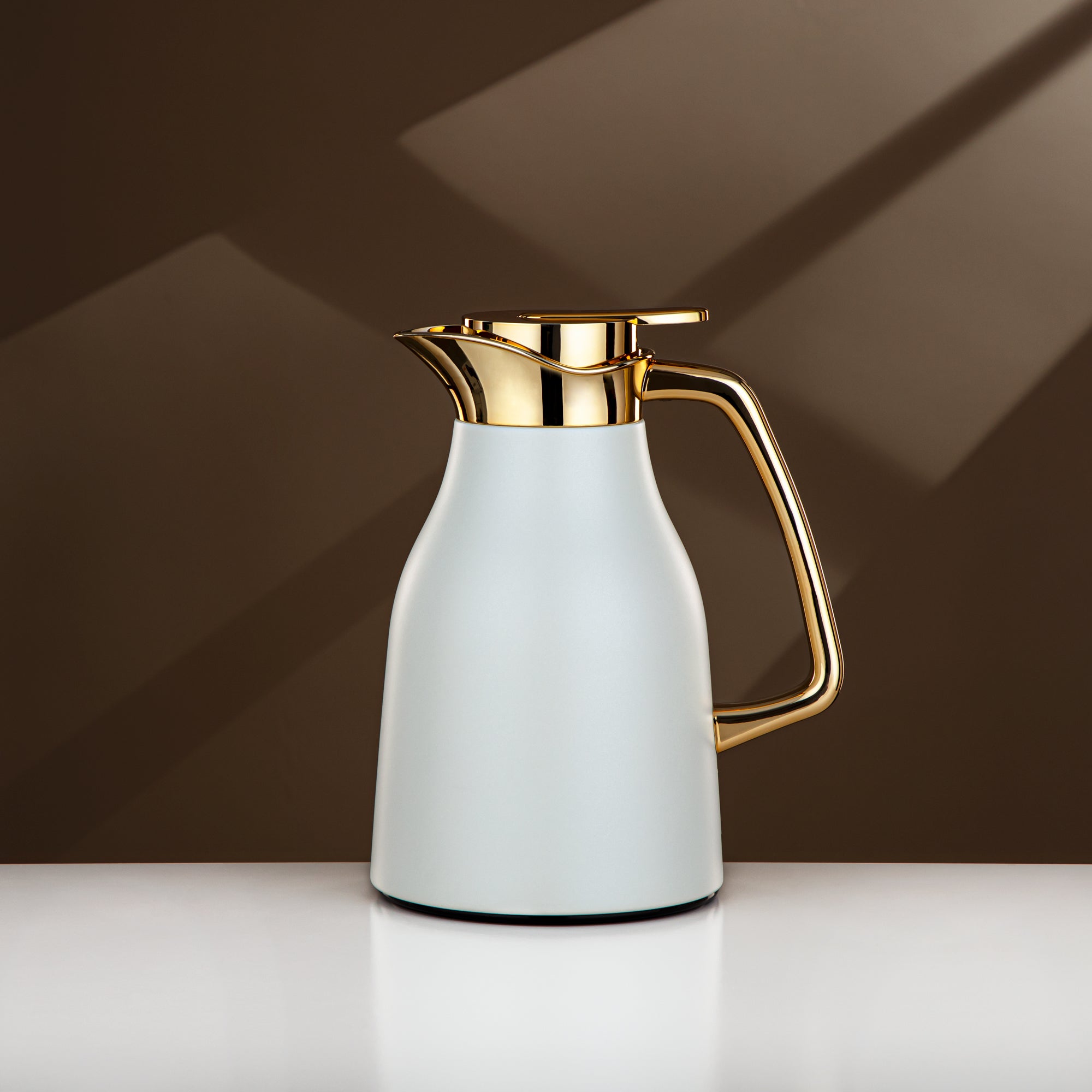 Almarjan 0.7 Liter Vacuum Flask Matt White & Gold - RGC-0700Q330YZC95