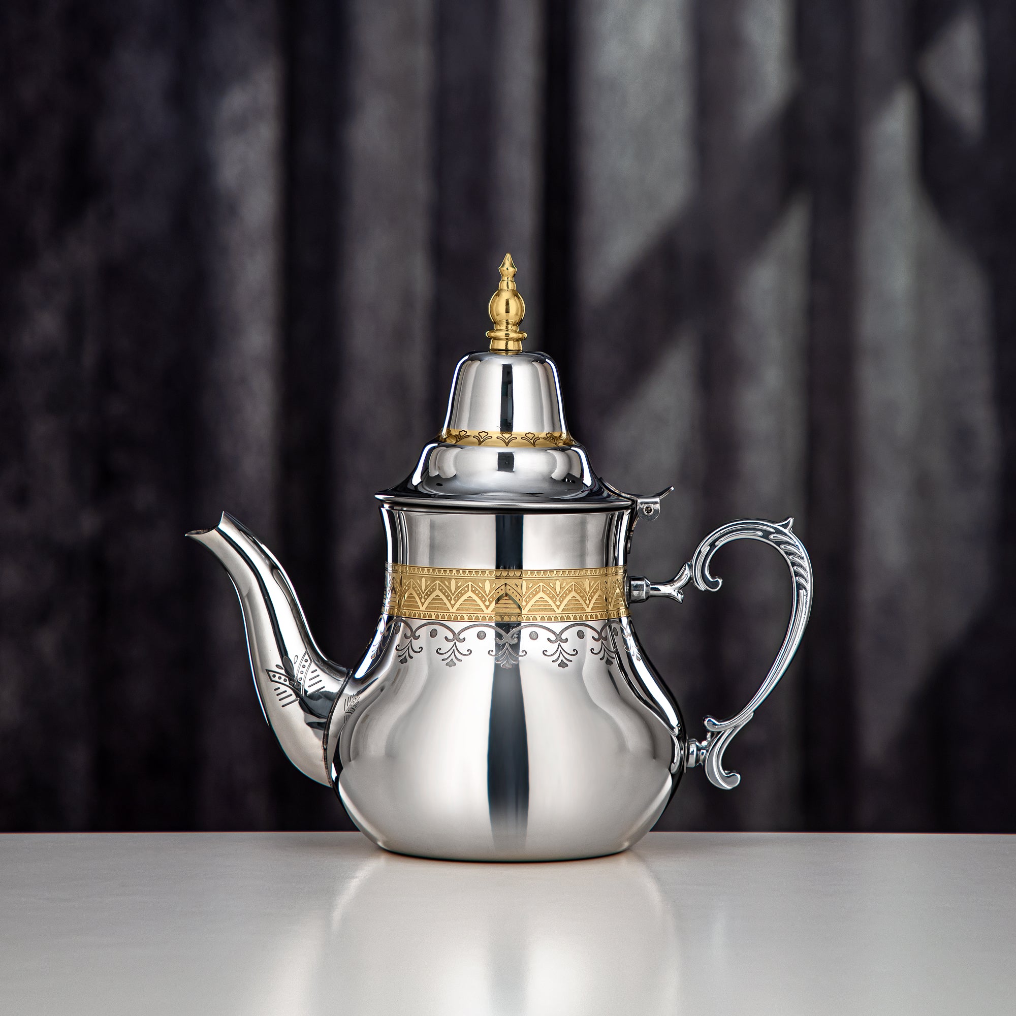 Almarjan Teapot Stainless Steel, Silver & Gold, 1.1L (STS0013167) Sahara Collection