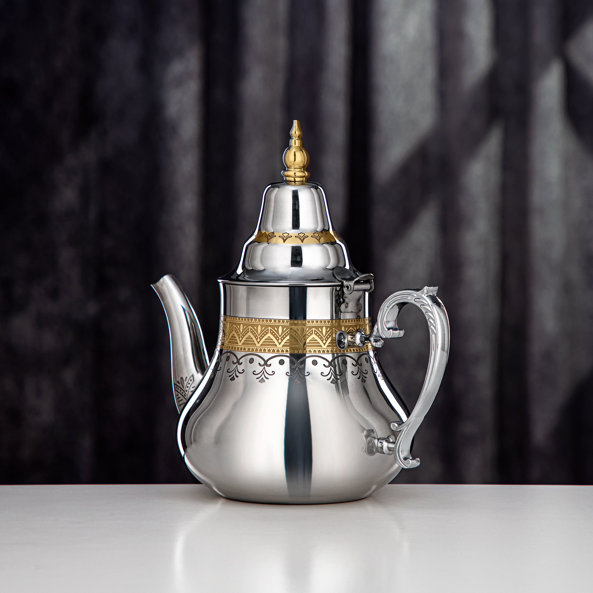 Almarjan Teapot Stainless Steel, Silver & Gold, 1.5L (STS0013168) Sahara Collection