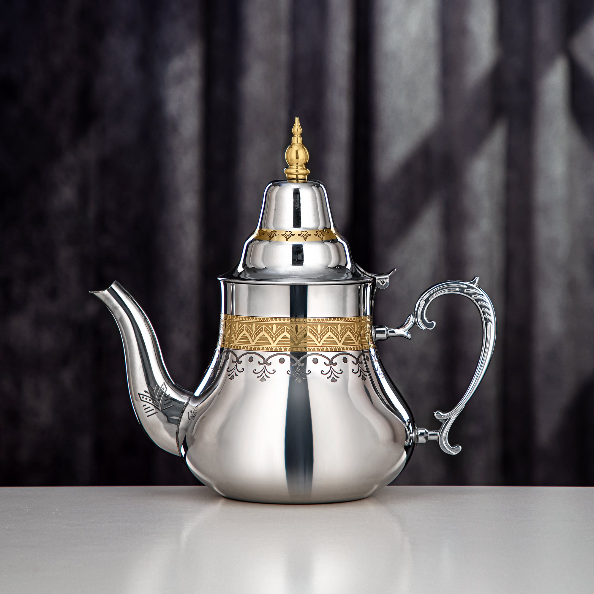 Almarjan Teapot Stainless Steel, Silver & Gold, 1.5L (STS0013168) Sahara Collection