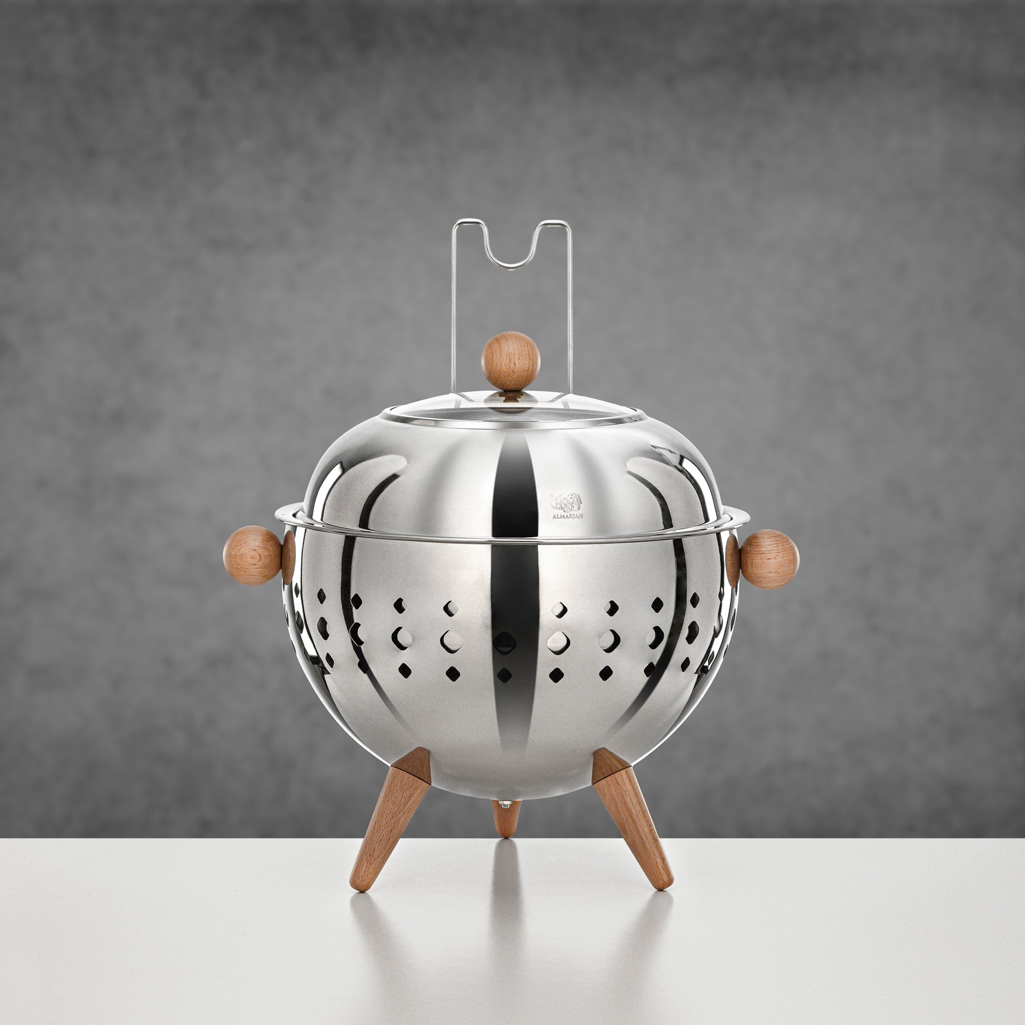 صحن تسخين المرجان سعة 3 لتر بلمسة فضية لامعة ومقابض خشبية